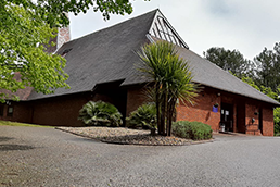 main entrance at Poole crematorium